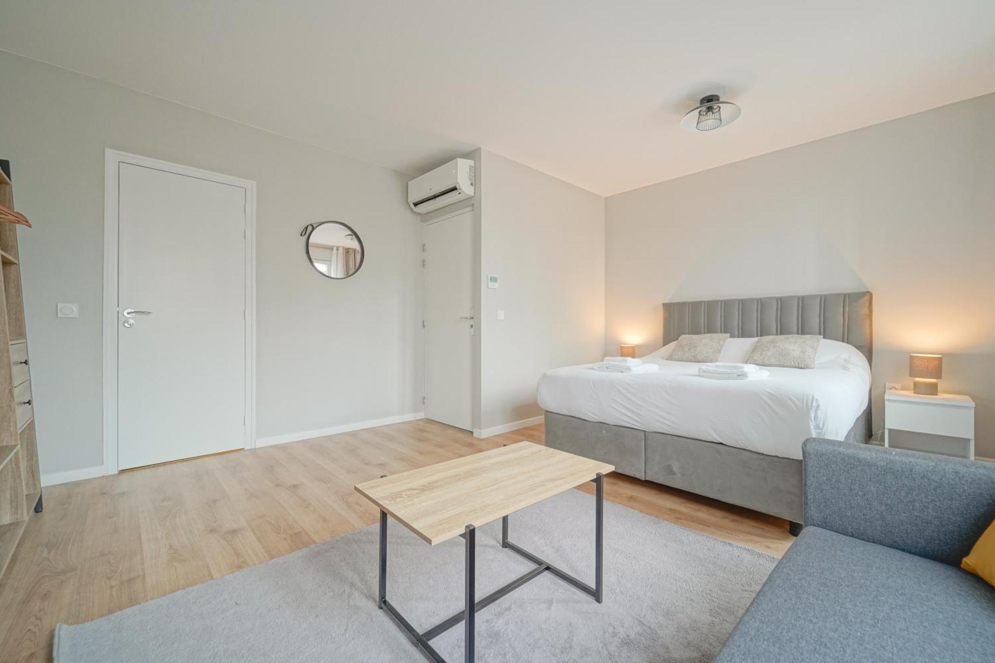 Trianon Saint Ouen Hotel Eksteriør billede